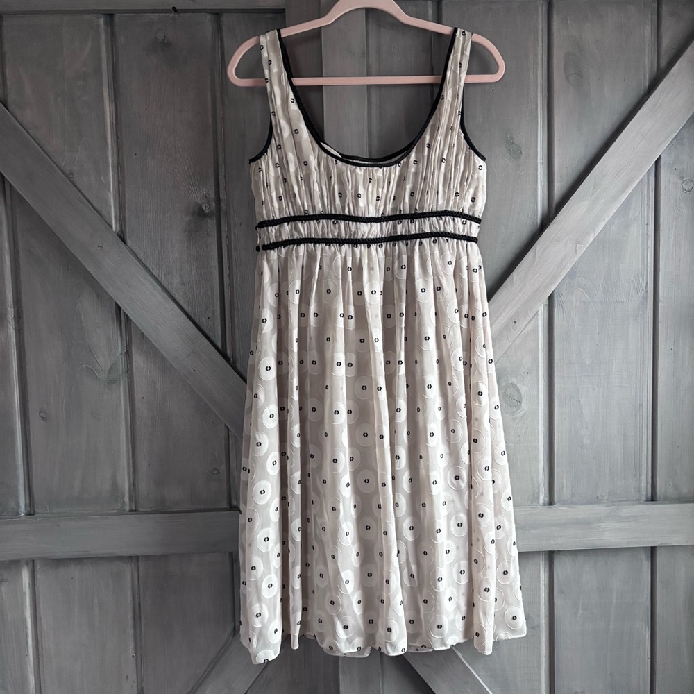 Adrianna Papell Black and Ivory Swiss Dot A Line Dress Braided Size 6 - Picture 7 of 13
